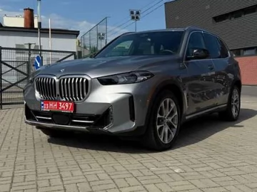 Авто BMW X5 2023 № 7806080