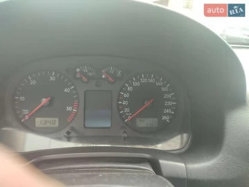Авто Volkswagen Golf 1999 № 7806130