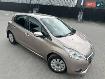 Авто Peugeot 208 2013 № 7806183