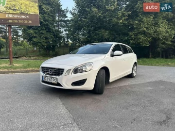 Авто Volvo V60 2012 № 7806220