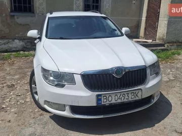 Авто Skoda Superb 2012 № 7806235