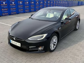 Авто Tesla Model S 2018 № 7806298