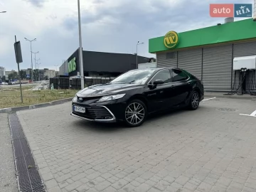 Авто Toyota Camry 2023 № 7806340