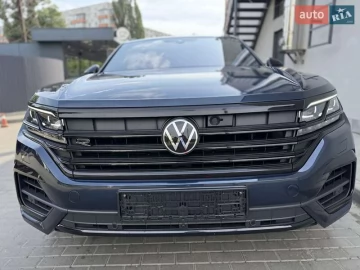 Авто Volkswagen Touareg 2023 № 7806351