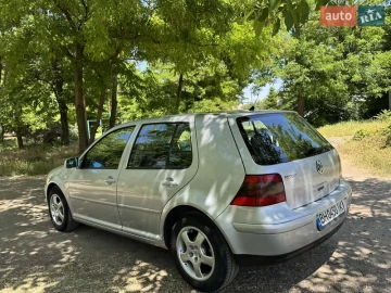 Авто Volkswagen Golf 2001 № 7806425