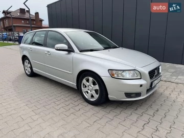 Авто Volvo V50 2009 № 7806426