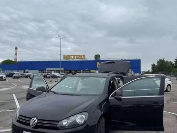 Авто Volkswagen Golf 2010 № 7806467