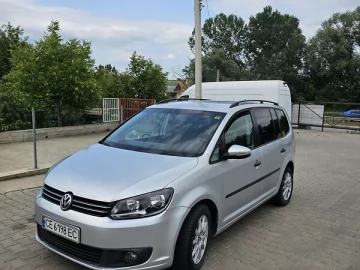 Авто Volkswagen Touran 2010 № 7806486