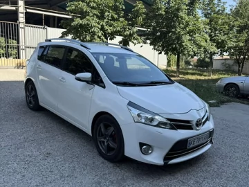Авто Toyota Verso 2013 № 7806525