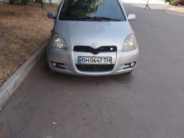 Авто Toyota Yaris 2001 № 7806683