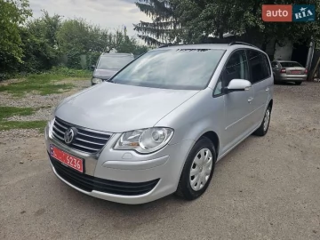 Авто Volkswagen Touran 2008 № 7806777