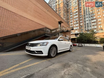 Авто Volkswagen Passat 2015 № 7806817
