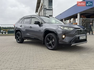 Авто Toyota Rav4 2021 № 7806930