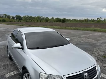 Авто Volkswagen Passat 2010 № 7807093