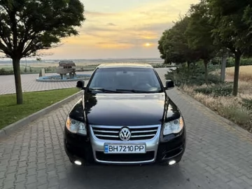 Авто Volkswagen Touareg 2007 № 7807335