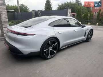 Авто Porsche Taycan 2024 № 7807354
