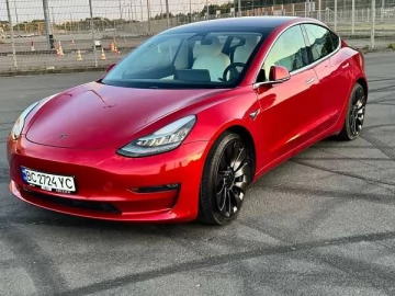 Авто Tesla Model 3 2018 № 7807375