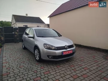 Авто Volkswagen Golf 2010 № 7807400