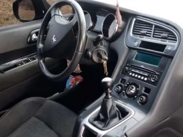 Авто Peugeot 5008 2009 № 7807491