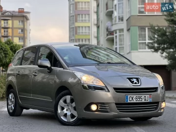 Авто Peugeot 5008 2013 № 7807557