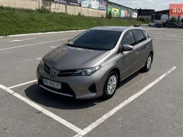 Авто Toyota Auris 2013 № 7807567