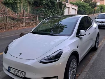 Авто Tesla Model Y 2023 № 7807683