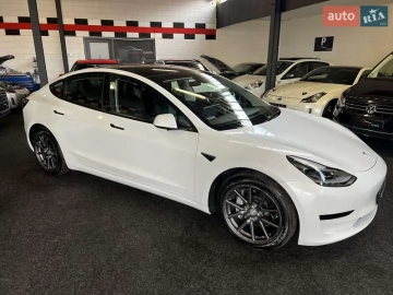 Авто Tesla Model 3 2021 № 7808028