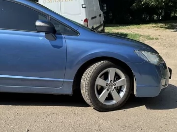 Авто Honda Civic 2008 № 7808247