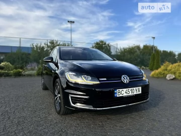 Авто Volkswagen E-Golf 2020 № 7808316