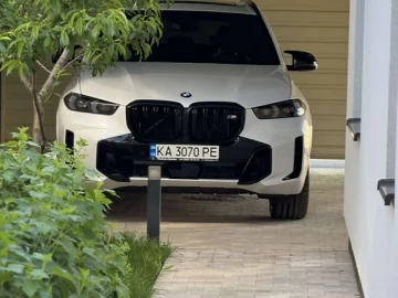 Авто BMW X5 2023 № 7808360