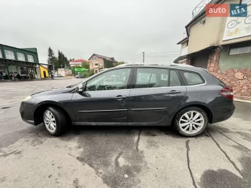 Авто Renault Laguna 2010 № 7808393