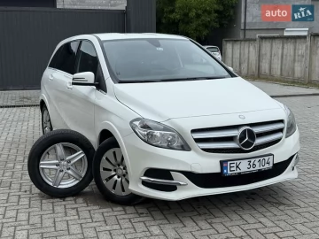 Авто Mercedes B-Class 2016 № 7808432