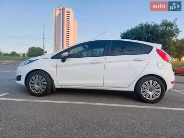 Авто Ford Fiesta 2012 № 7808595