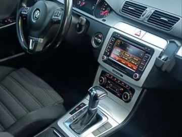 Авто Volkswagen Passat 2010 № 7808600