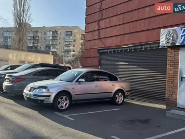 Авто Volkswagen Passat 2003 № 7808779