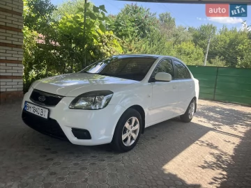 Авто KIA Rio 2011 № 7809011