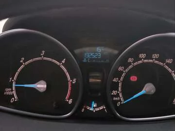 Авто Ford Fiesta 2013 № 7809022
