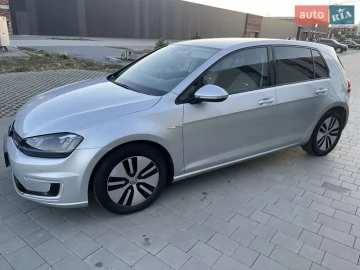 Авто Volkswagen E-Golf 2015 № 7809055