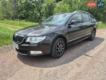 Авто Skoda Superb 2012 № 7809059