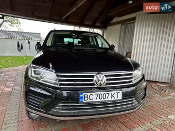 Авто Volkswagen Touareg 2015 № 7809151
