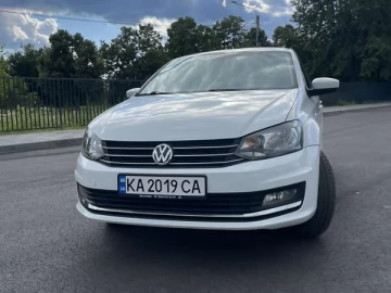 Авто Volkswagen Polo 2017 № 7809302