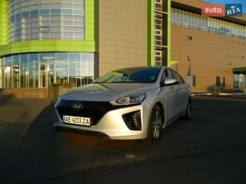 Авто Hyundai Ioniq 2018 № 7809347