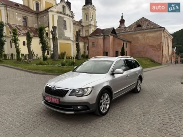 Авто Skoda Superb 2015 № 7809355