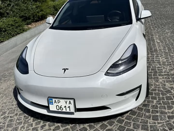 Авто Tesla Model 3 2021 № 7809402