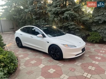 Авто Tesla Model 3 2024 № 7809424