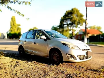 Авто Renault Grand Scenic 2011 № 7809552