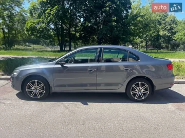 Авто Volkswagen Jetta 2012 № 7809709