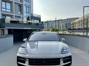Авто Porsche Cayenne 2023 № 7809716