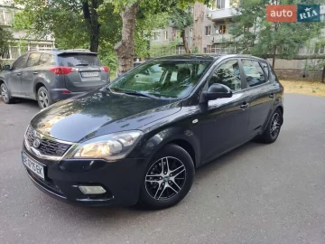 Авто KIA Ceed 2010 № 7809719