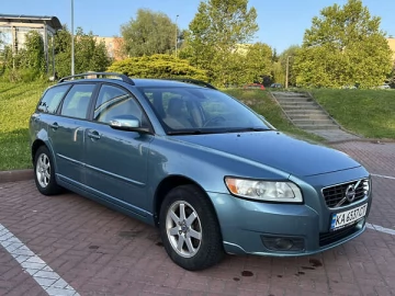 Авто Volvo V50 2009 № 7809750